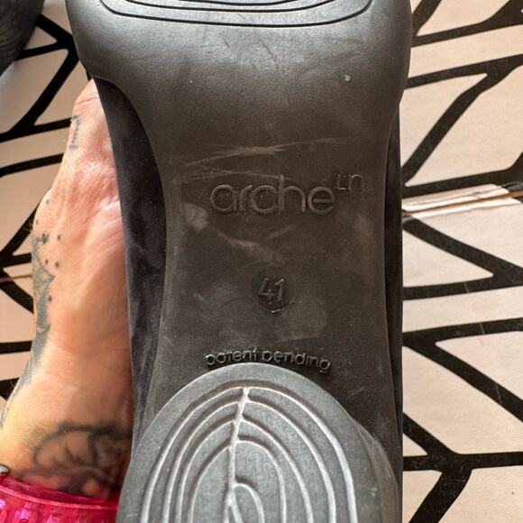 Arche black heeled ankle bootie size 41 - Picture 8 of 8